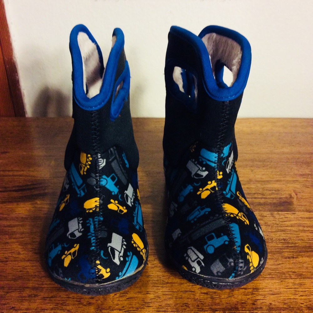 BOGS winter booties